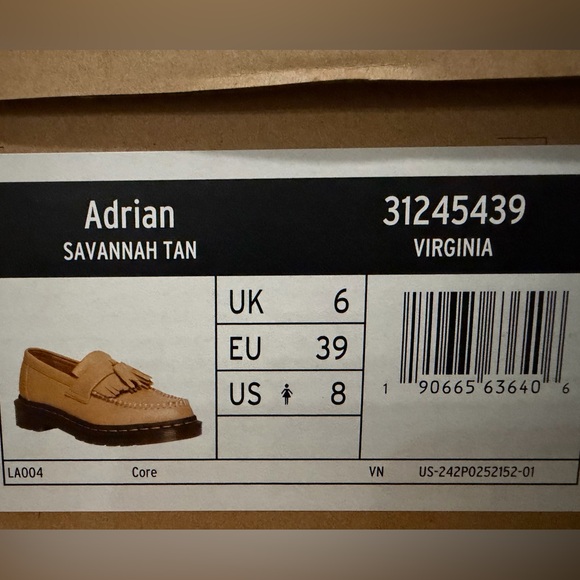 Dr. Martens 8065 Tassel Loafer - Picture 5 of 5